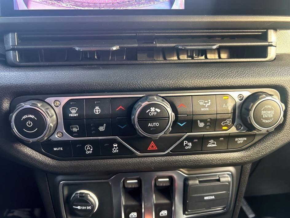 new 2025 Jeep Wrangler car, priced at $50,885