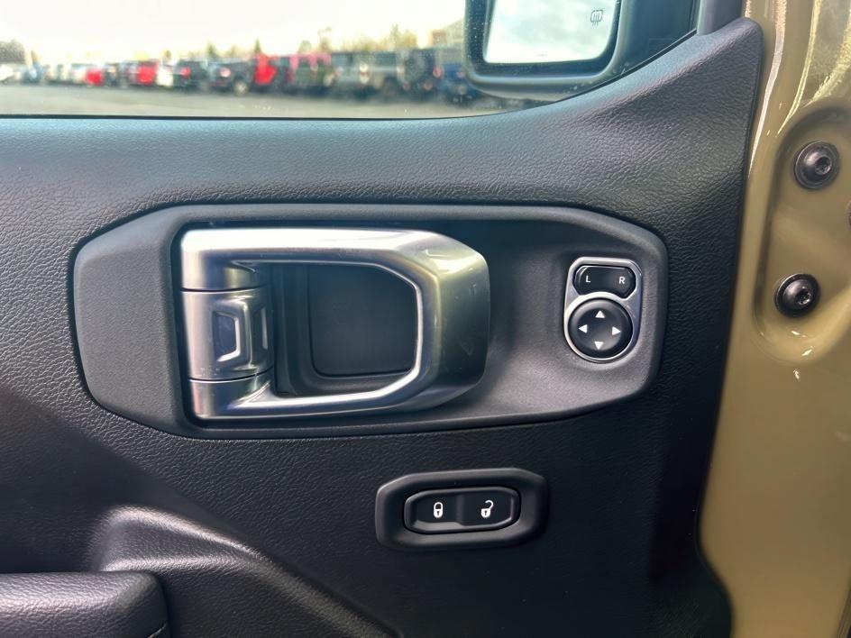 new 2025 Jeep Wrangler car, priced at $50,885