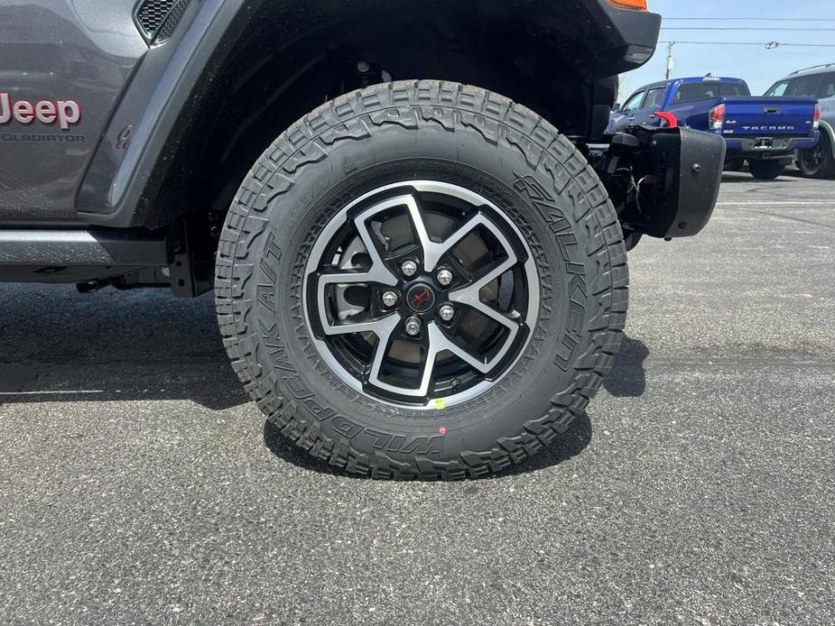 new 2024 Jeep Gladiator car, priced at $57,423