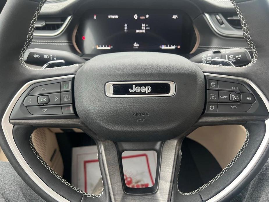 new 2024 Jeep Grand Cherokee L car, priced at $48,578