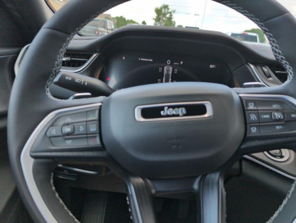new 2025 Jeep Grand Cherokee car, priced at $44,255