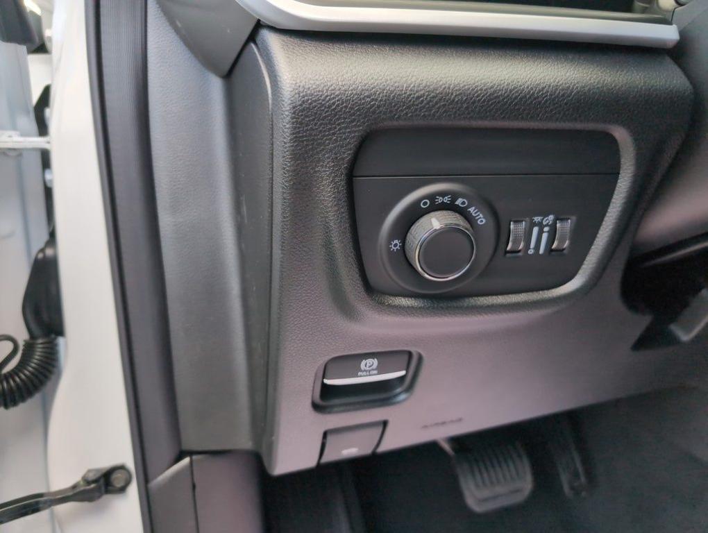 new 2025 Jeep Grand Cherokee car, priced at $44,255