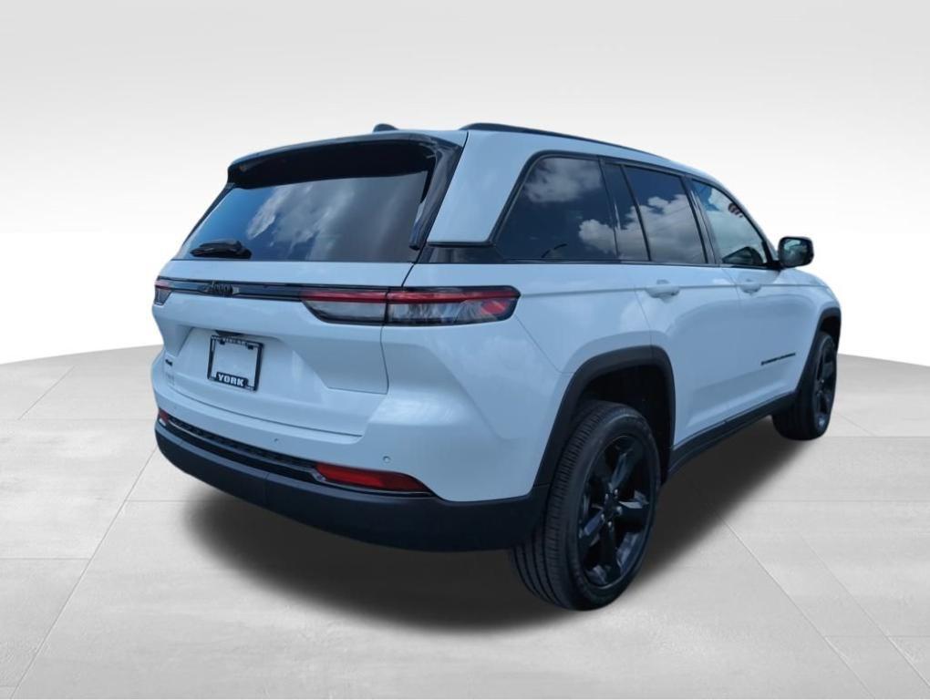 new 2025 Jeep Grand Cherokee car, priced at $44,255