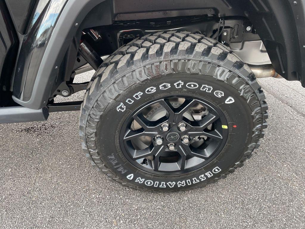 new 2026 Jeep Gladiator car, priced at $52,775