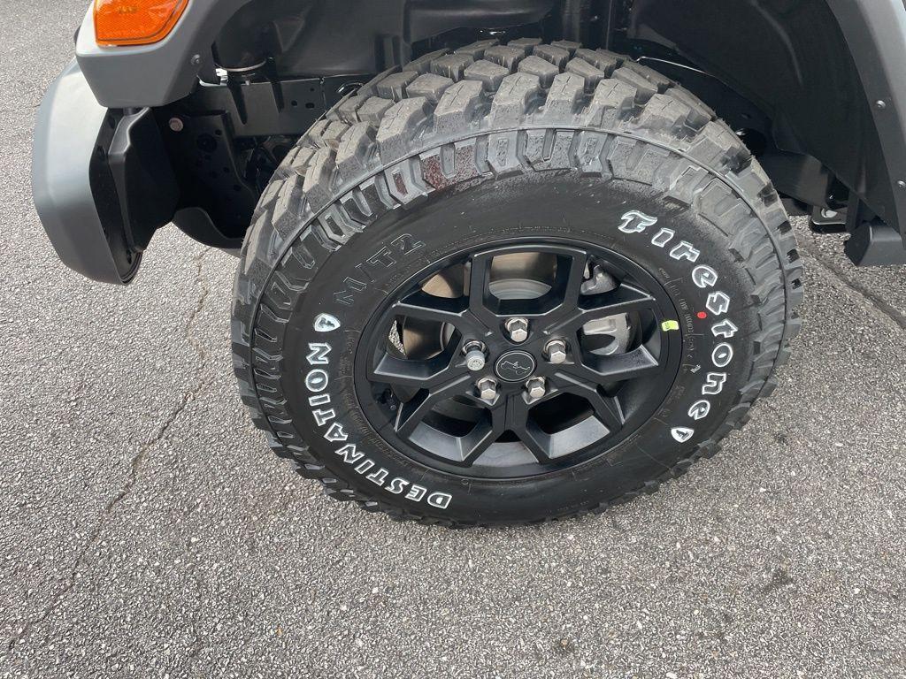 new 2026 Jeep Gladiator car, priced at $52,775