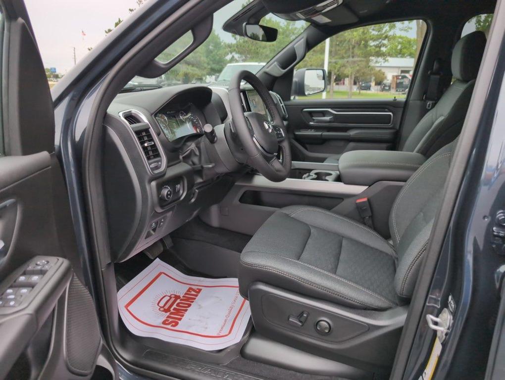 new 2025 Ram 1500 car