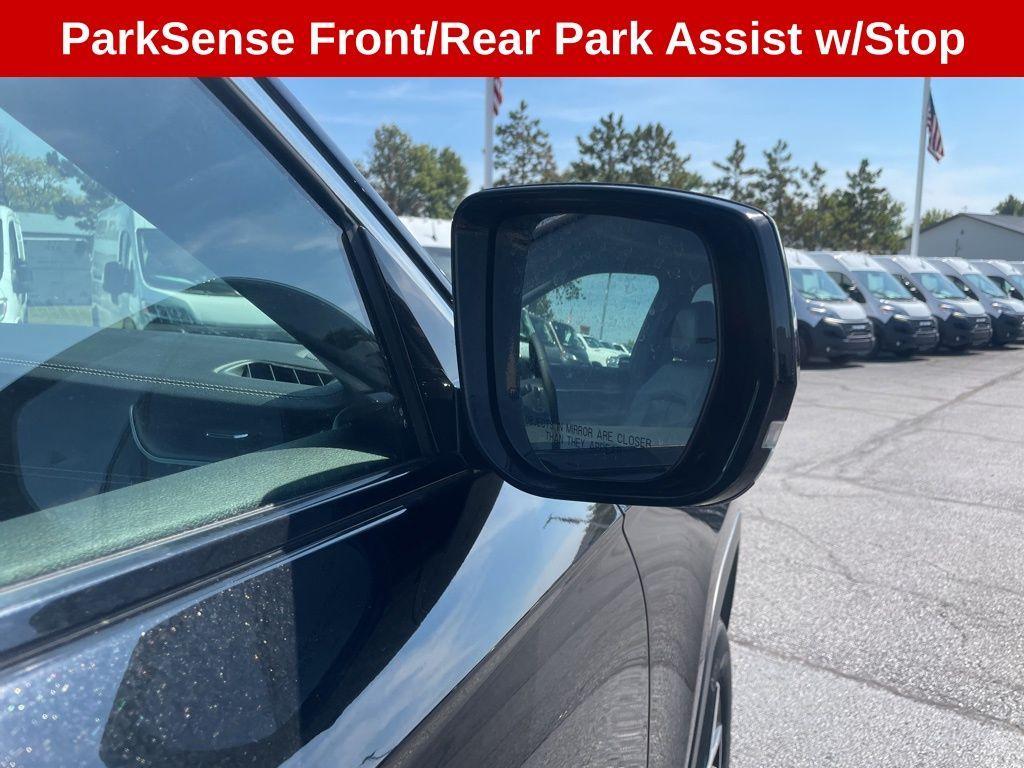 used 2024 Jeep Grand Cherokee L car, priced at $33,792