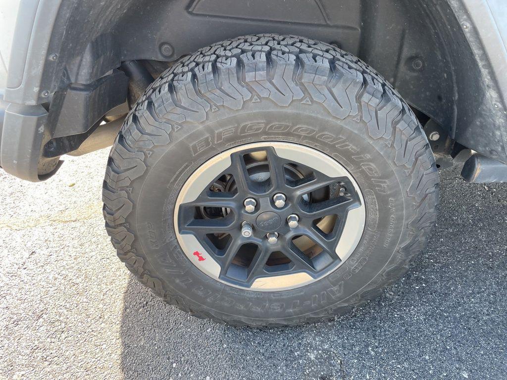 used 2018 Jeep Wrangler Unlimited car, priced at $27,323