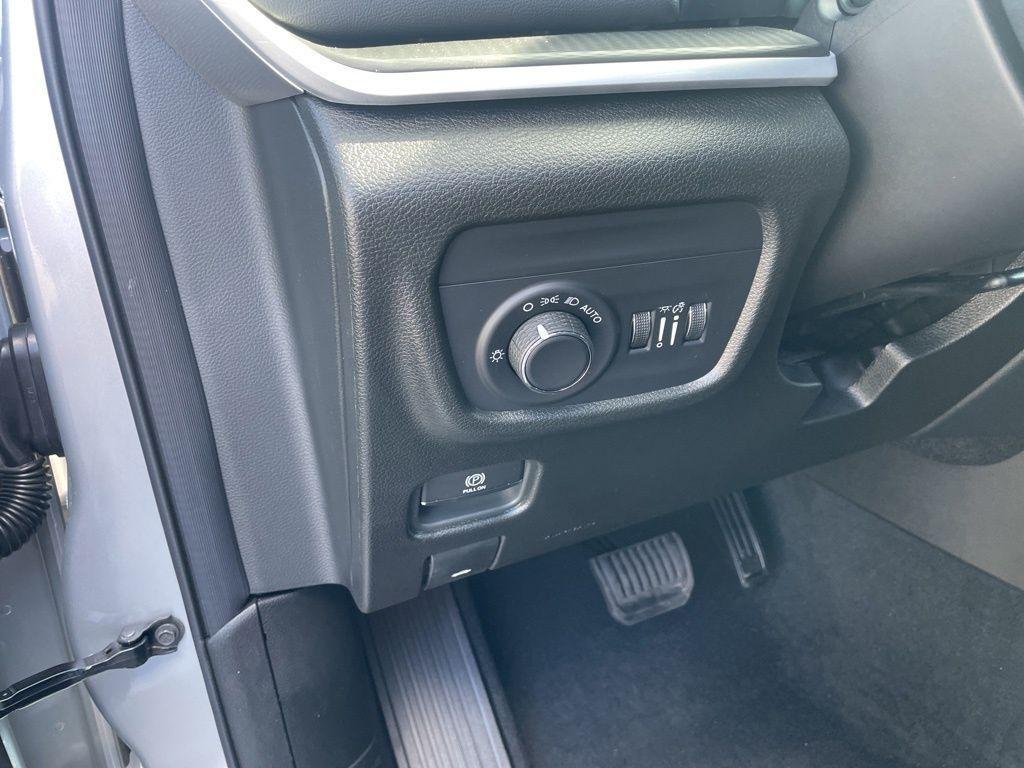 new 2025 Jeep Grand Cherokee L car, priced at $41,516