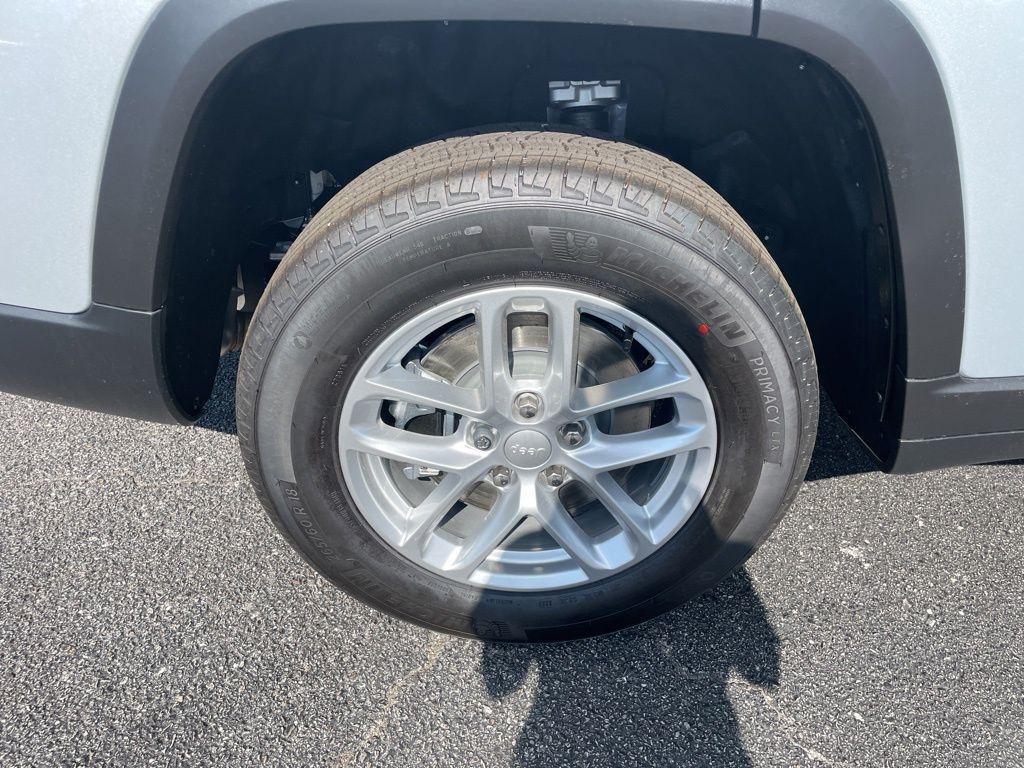 new 2025 Jeep Grand Cherokee L car, priced at $41,516