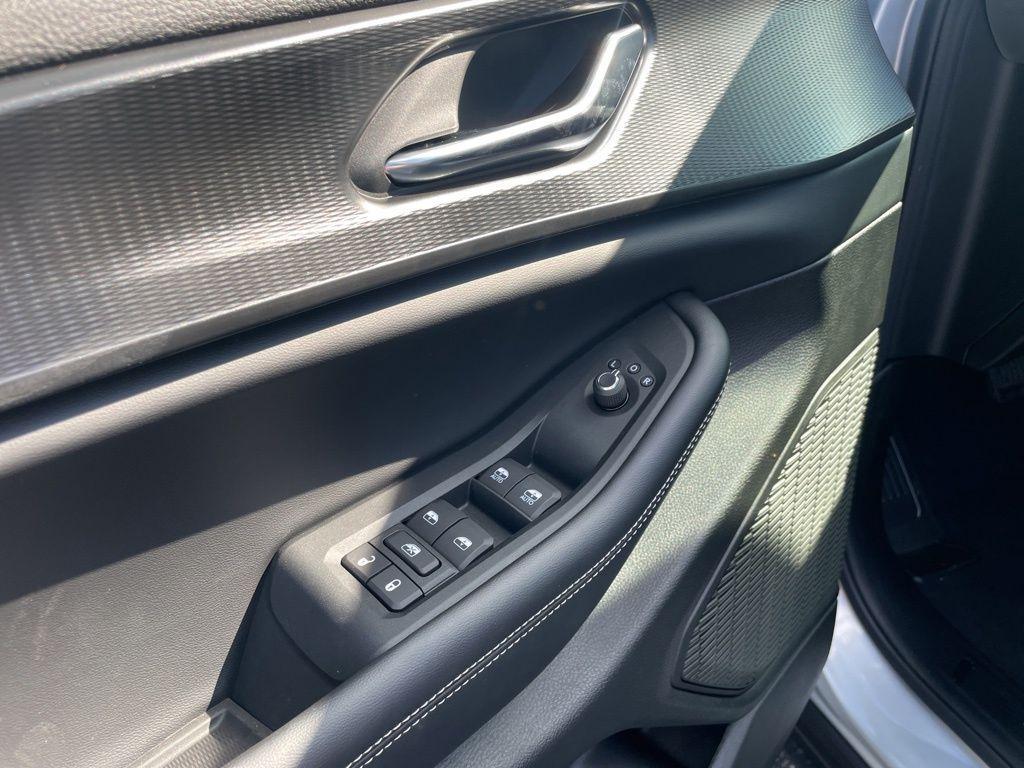 new 2025 Jeep Grand Cherokee L car, priced at $41,516