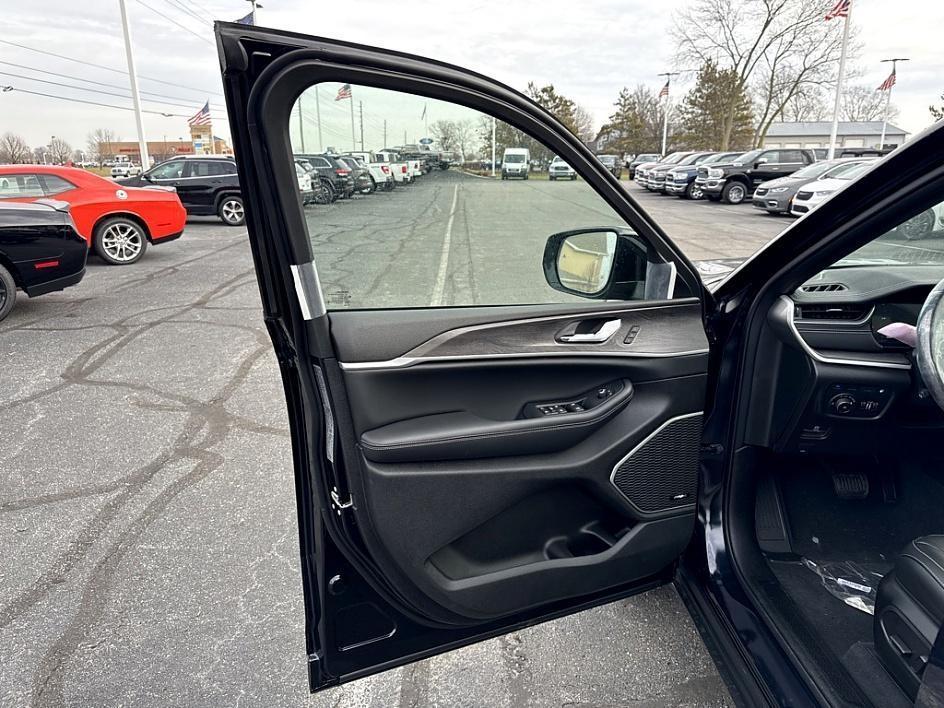 new 2024 Jeep Grand Cherokee 4xe car, priced at $50,130