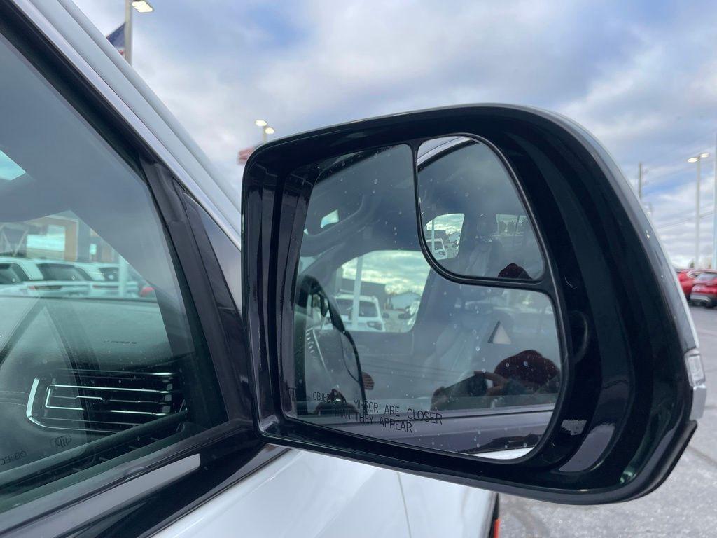 used 2022 Jeep Wagoneer car, priced at $47,995