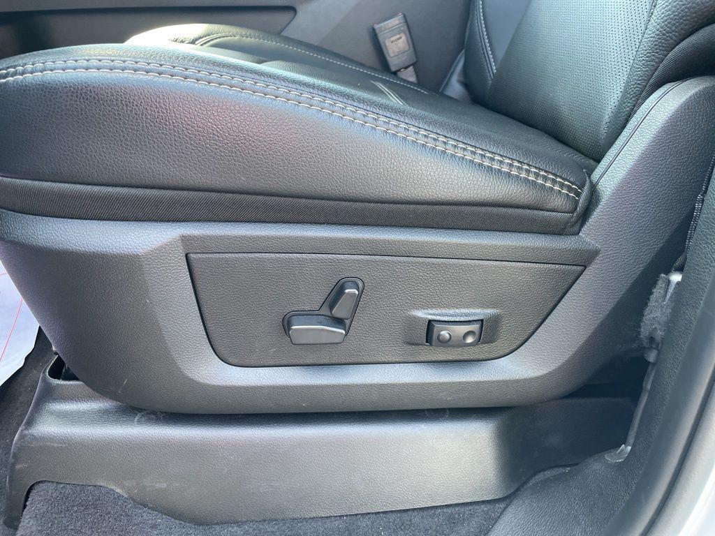 new 2025 Ram 2500 car, priced at $82,014