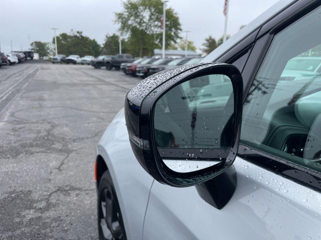 new 2026 Chrysler Pacifica car, priced at $53,073