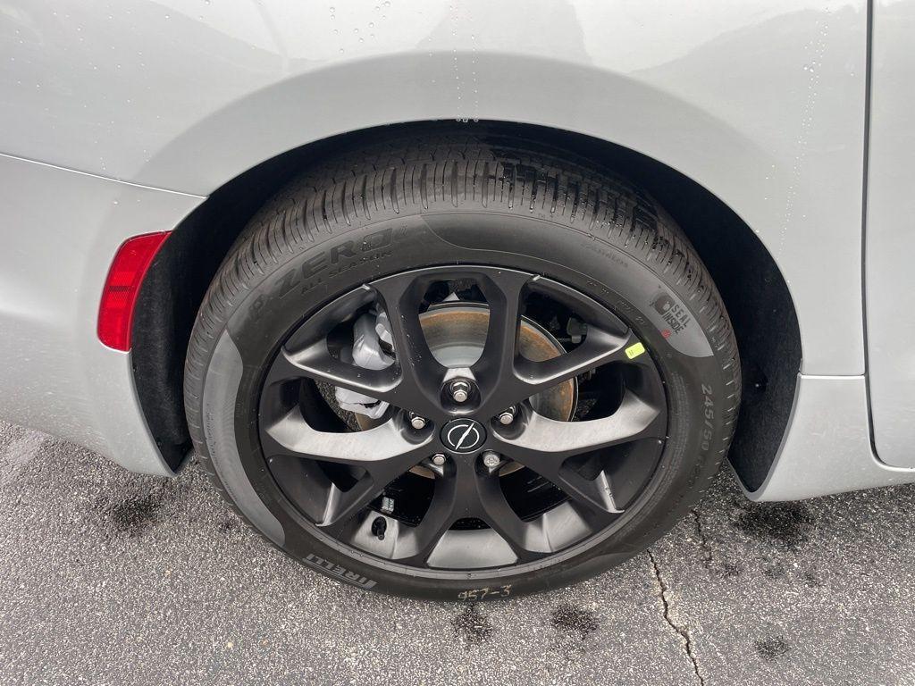 new 2026 Chrysler Pacifica car, priced at $53,073