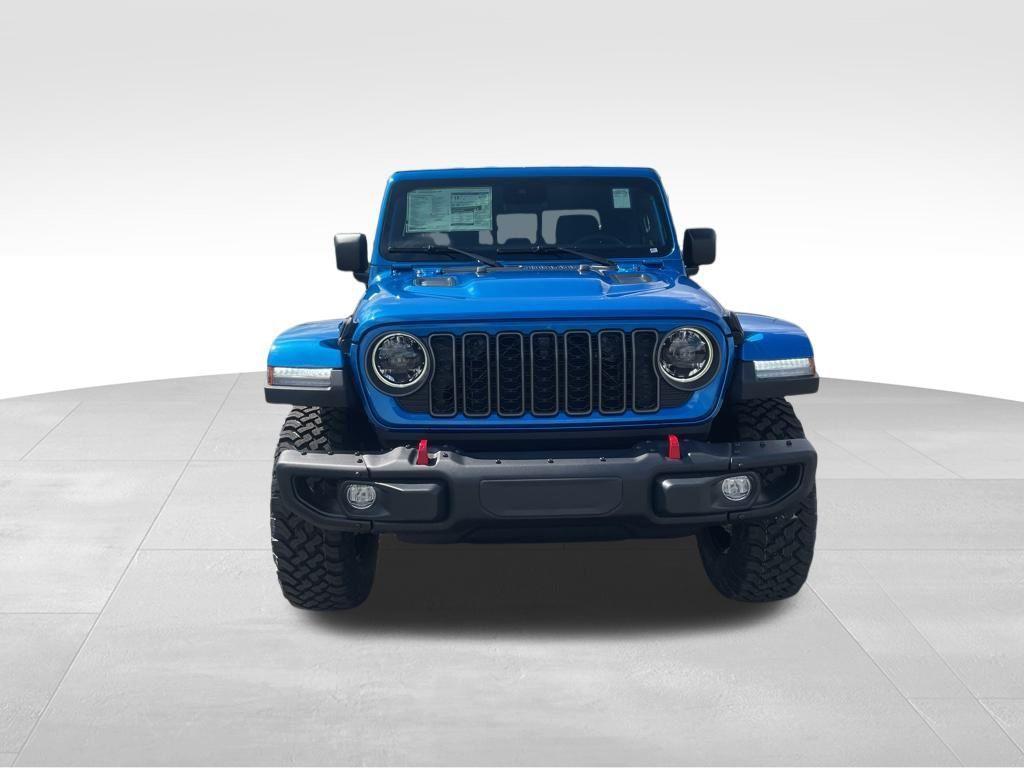 new 2025 Jeep Gladiator car, priced at $55,973