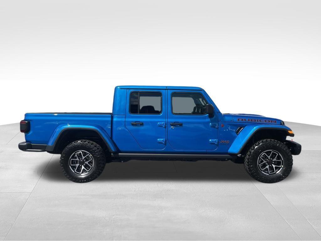 new 2025 Jeep Gladiator car, priced at $55,973
