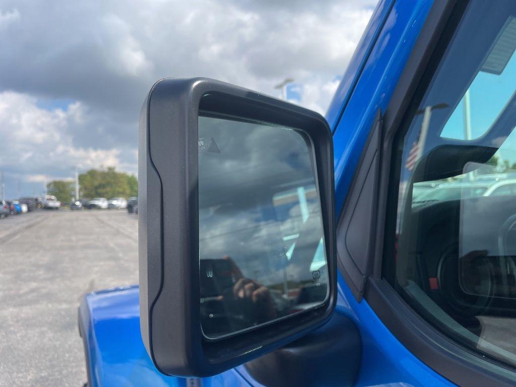 new 2025 Jeep Gladiator car, priced at $55,973