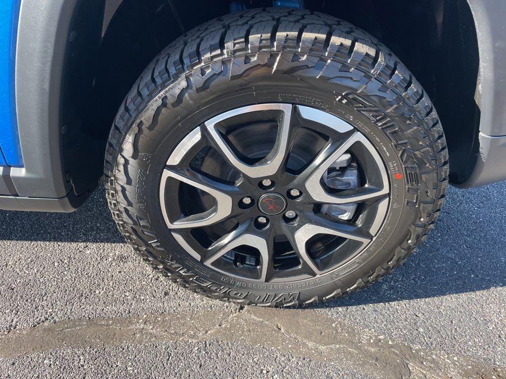 new 2026 Jeep Compass car, priced at $40,211