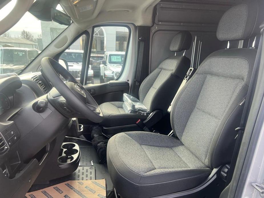 new 2025 Ram ProMaster 2500 car, priced at $51,109