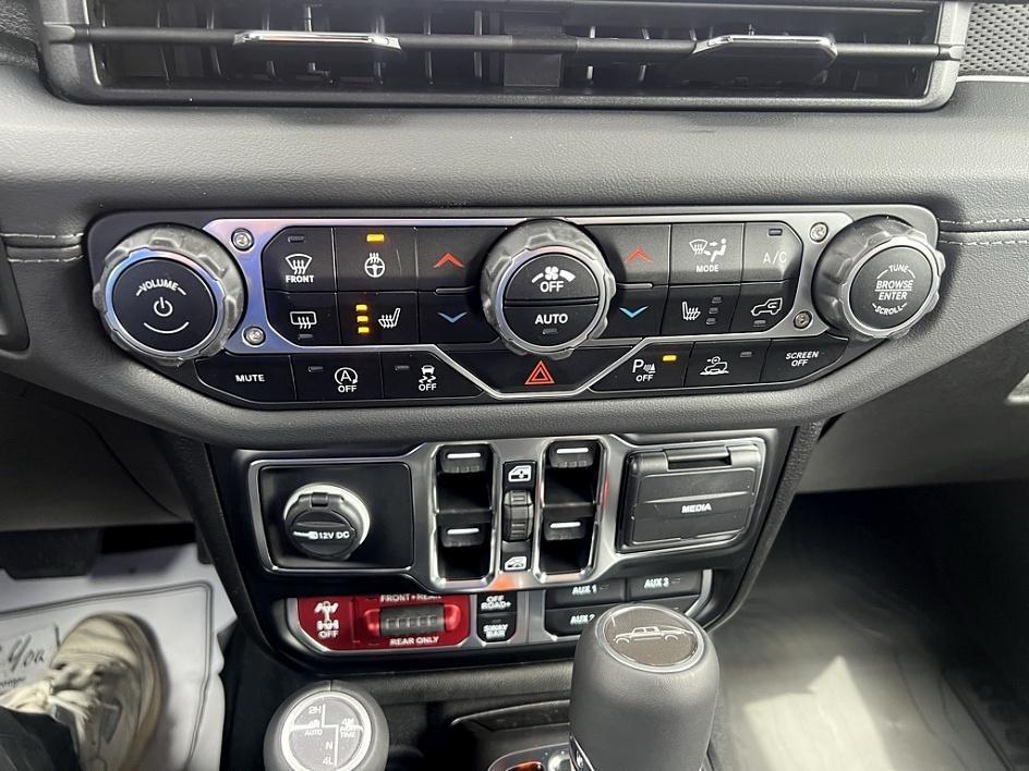 new 2024 Jeep Gladiator car, priced at $47,740