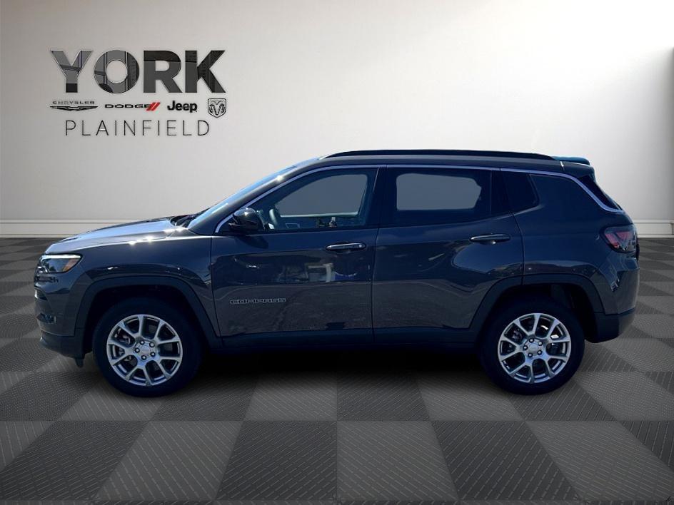 new 2024 Jeep Compass car, priced at $29,500