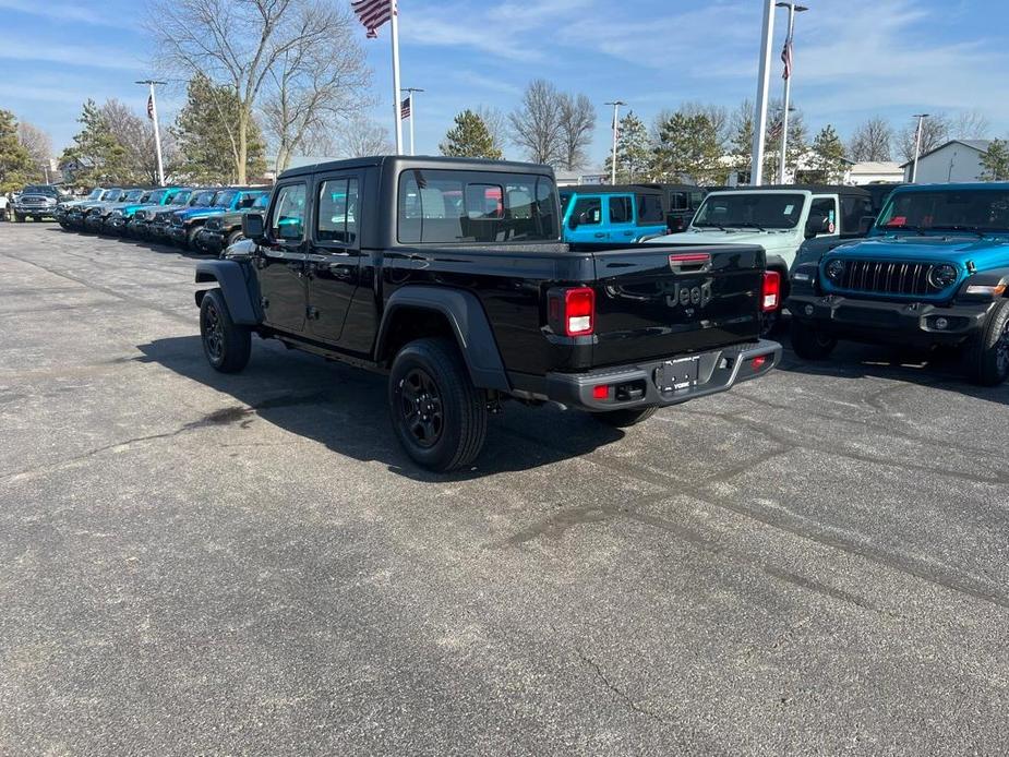 new 2024 Jeep Gladiator car, priced at $36,236