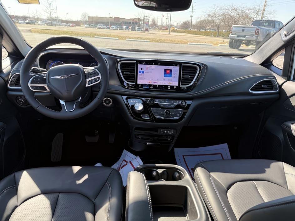 new 2025 Chrysler Pacifica car, priced at $49,959