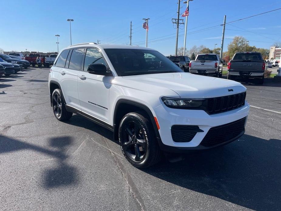 new 2024 Jeep Grand Cherokee car, priced at $42,849