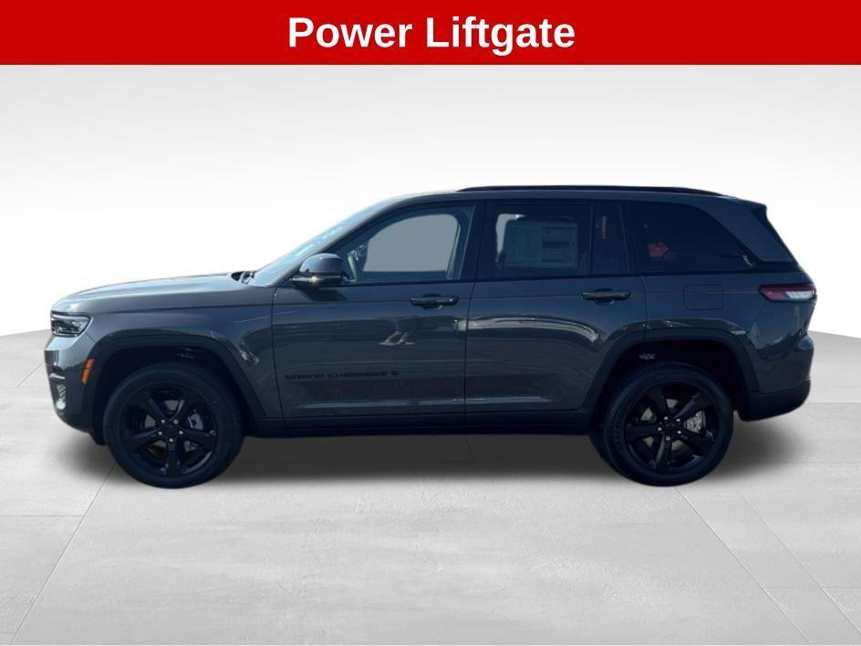 new 2024 Jeep Grand Cherokee car, priced at $43,323
