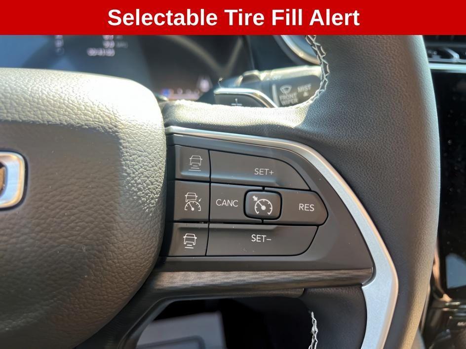 new 2024 Jeep Grand Cherokee car, priced at $43,323
