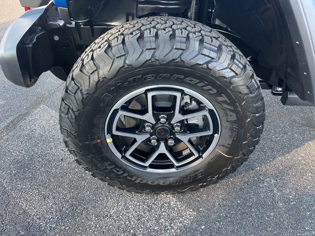 new 2025 Jeep Wrangler car, priced at $59,314