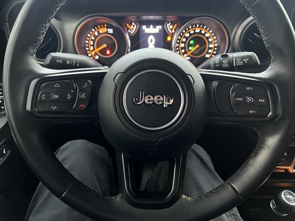 used 2022 Jeep Wrangler Unlimited car, priced at $28,646