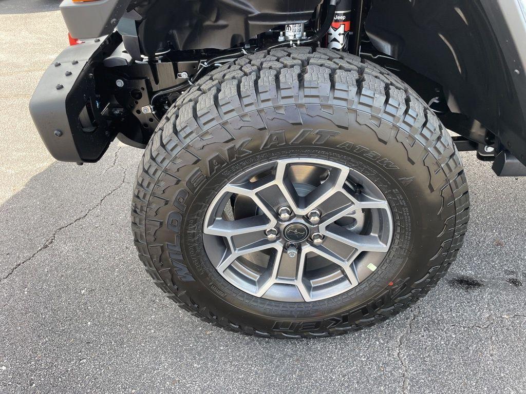new 2025 Jeep Gladiator car, priced at $56,752