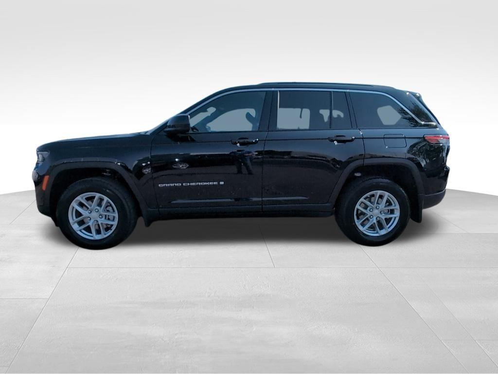 new 2025 Jeep Grand Cherokee car, priced at $42,692