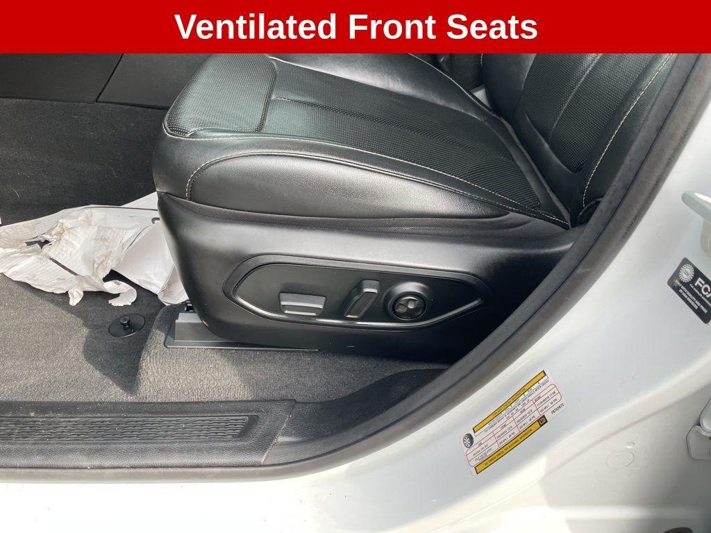 used 2023 Jeep Grand Cherokee L car, priced at $31,588