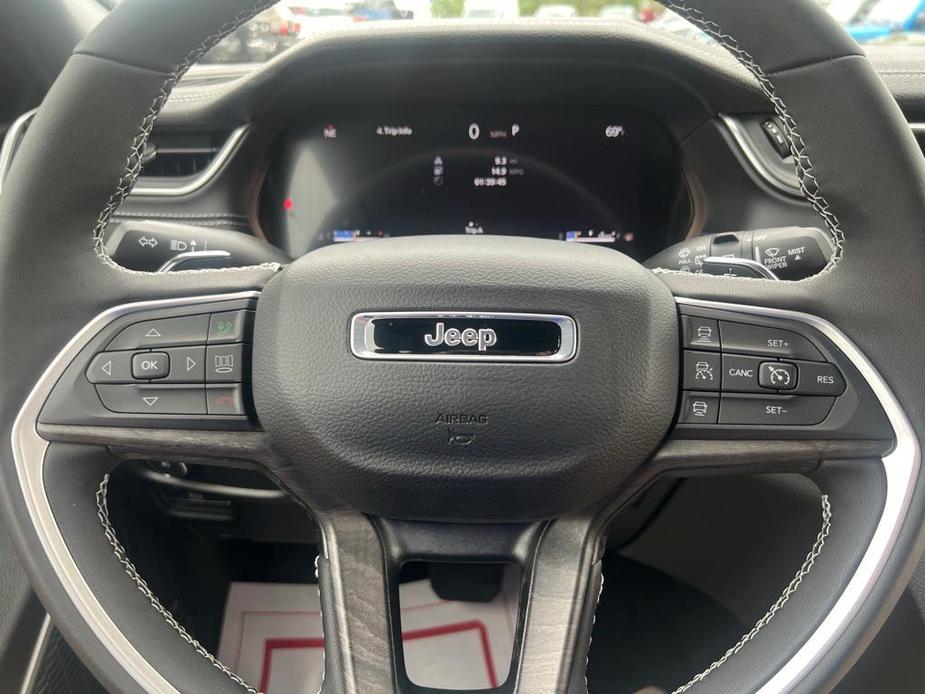 new 2024 Jeep Grand Cherokee car, priced at $55,562
