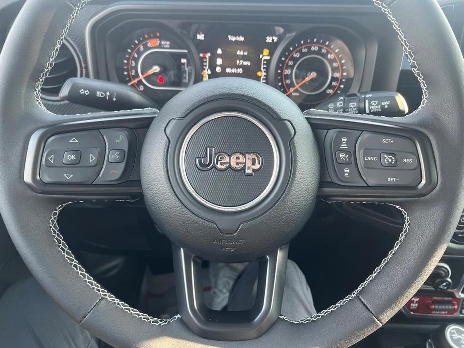 new 2025 Jeep Wrangler car, priced at $65,396