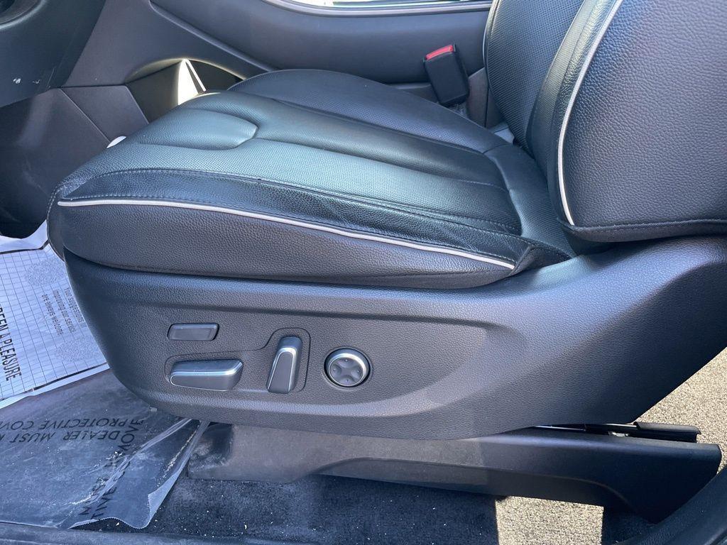 used 2023 Hyundai Palisade car, priced at $35,880