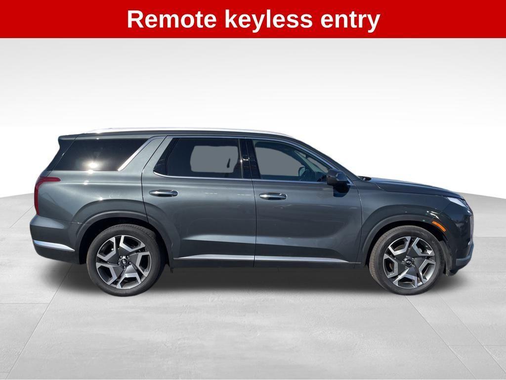 used 2023 Hyundai Palisade car, priced at $35,880