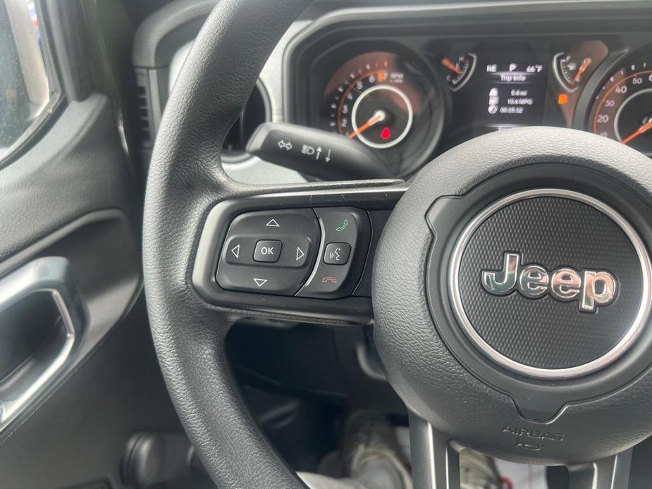 new 2024 Jeep Gladiator car, priced at $36,236