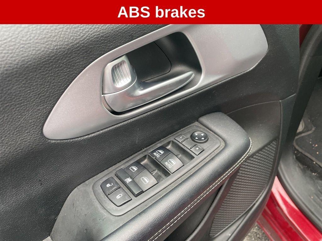 used 2018 Chrysler Pacifica car, priced at $14,995