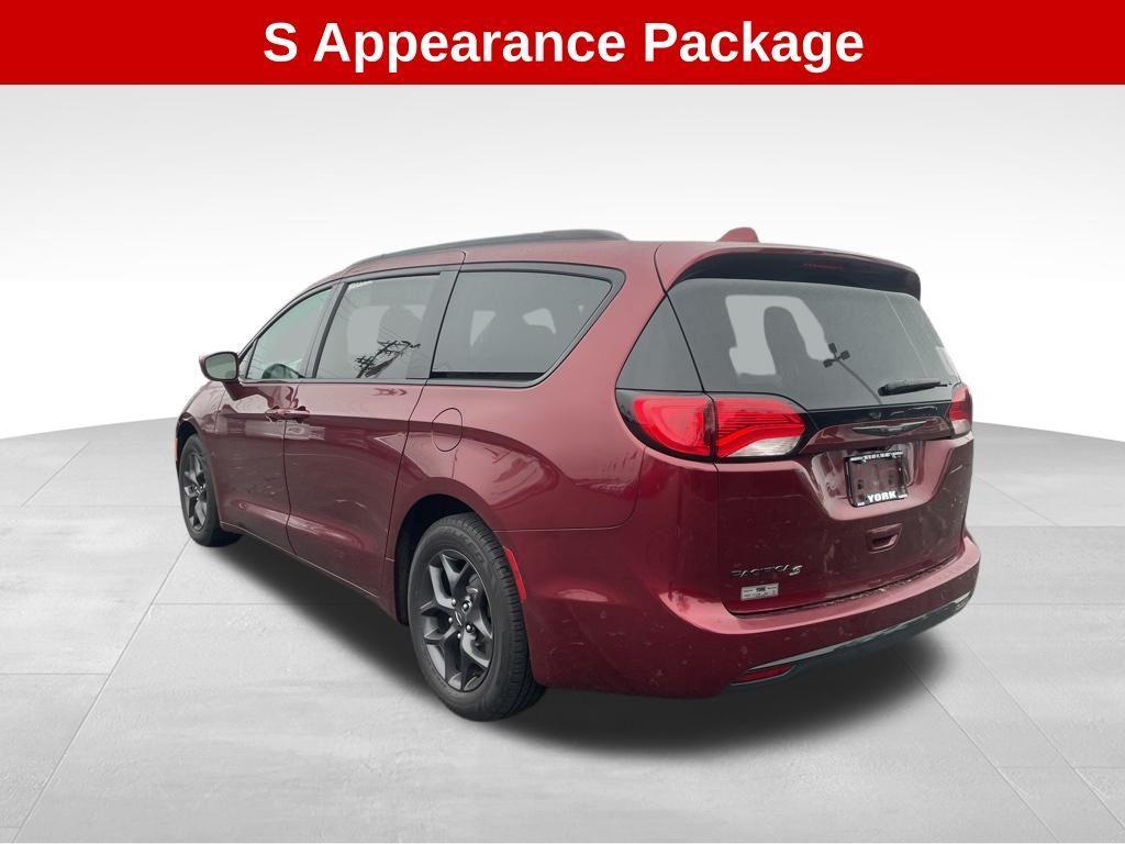 used 2018 Chrysler Pacifica car, priced at $14,995