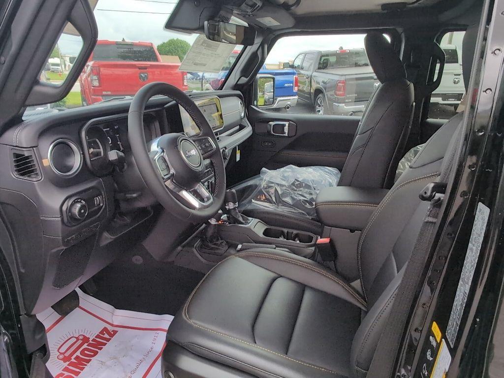 new 2025 Jeep Wrangler car, priced at $54,227