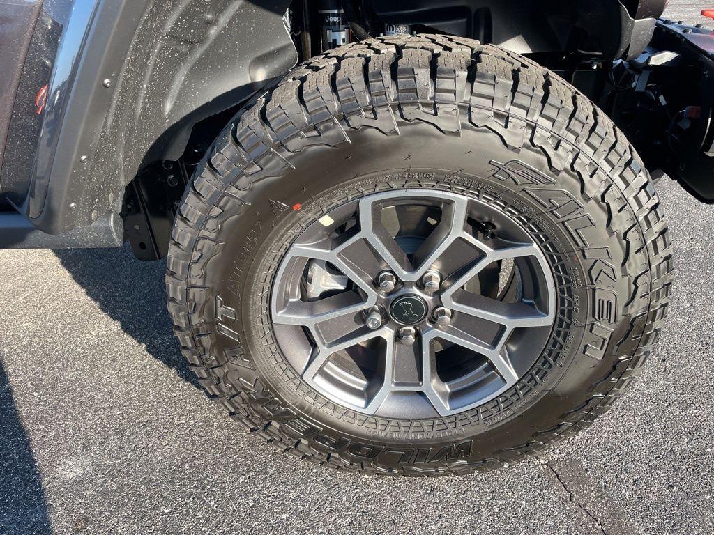 new 2025 Jeep Gladiator car, priced at $56,752