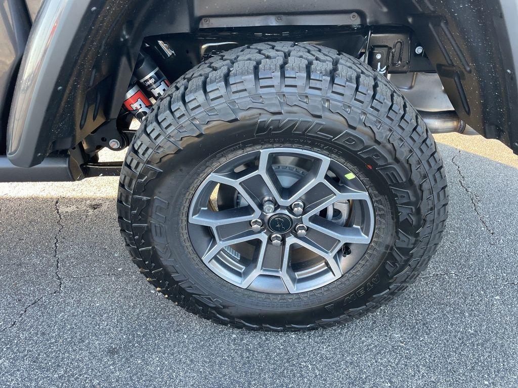 new 2025 Jeep Gladiator car, priced at $56,752