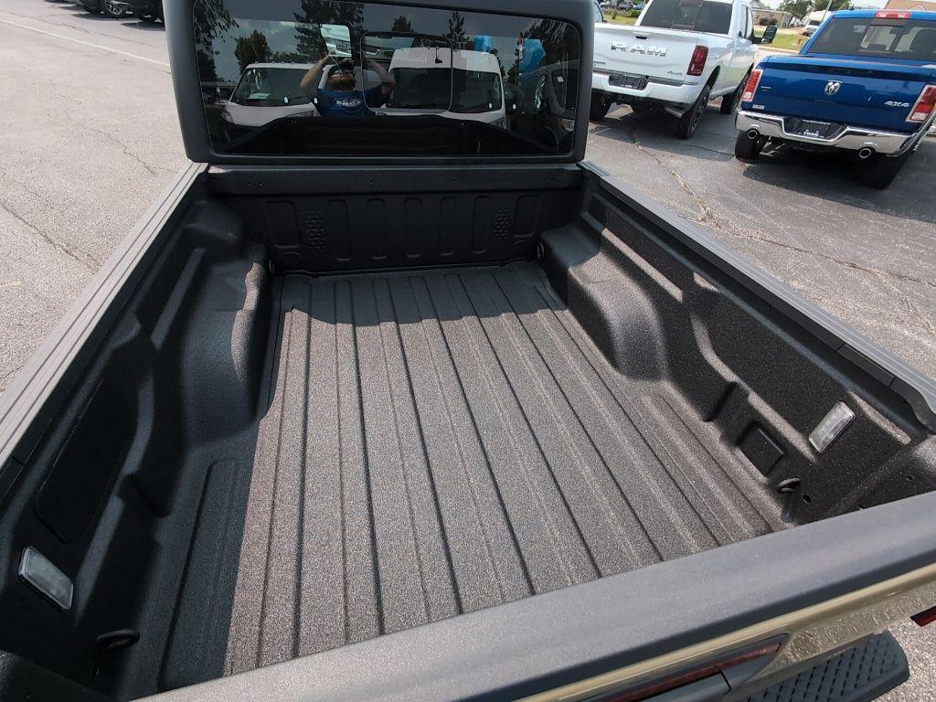 new 2025 Jeep Gladiator car, priced at $40,847