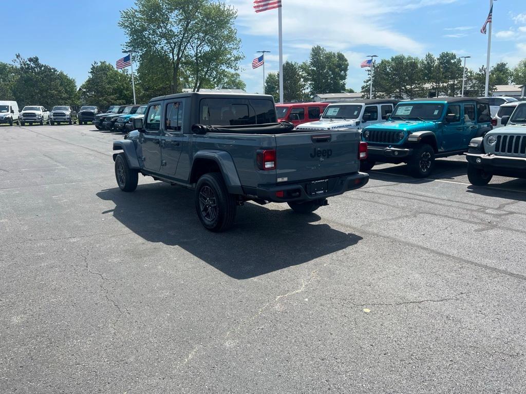 new 2024 Jeep Gladiator car, priced at $48,476