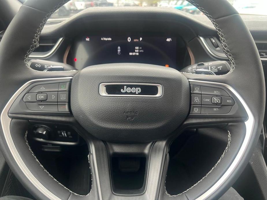 new 2024 Jeep Grand Cherokee car, priced at $38,657